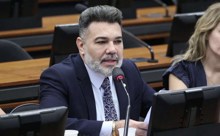 projeto-destina-recursos-arrecadados-em-leiloes-de-bens-apreendidos-a-instituicoes-de-caridade