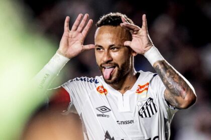 santos-vence-agua-santa-e-assume-lideranca-do-grupo-b-com-destaque-para-neymar