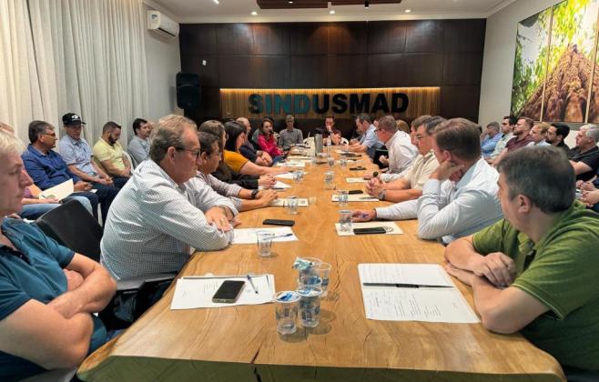 sema-debate-novas-regras-de-manejo-florestal-sustentavel-com-setor-madeireiro