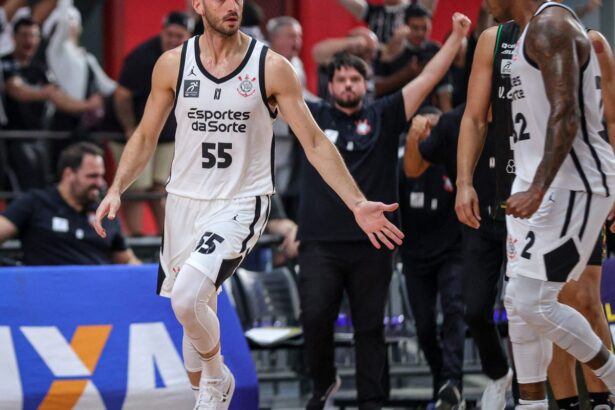 nbb:-vasco,-flamengo-e-corinthians-avancam-as-quartas-de-final