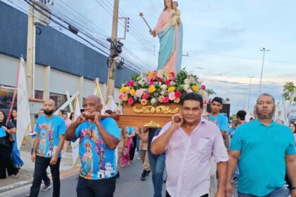 wanderley-cerqueira-participa-da-procissao-em-homenagem-a-nossa-senhora-da-guia