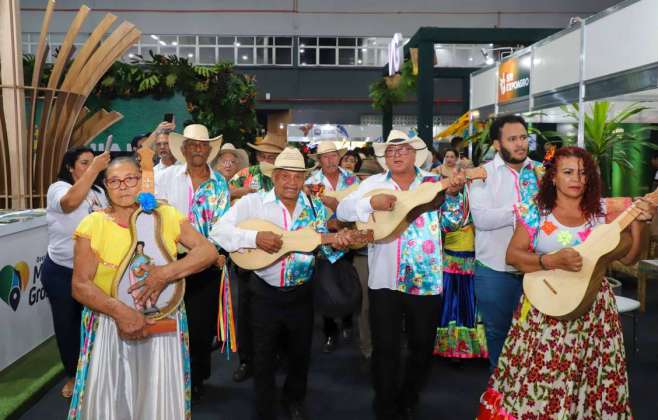 raizes-varzea-grandenses:-siriri,-cururu-encantam-publico-no-fit-pantanal