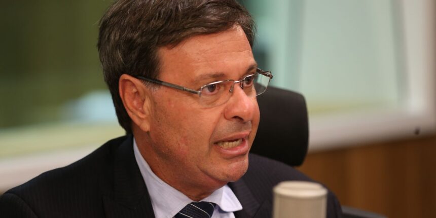 ex-ministro-gilson-machado-e-preso-pela-policia-federal