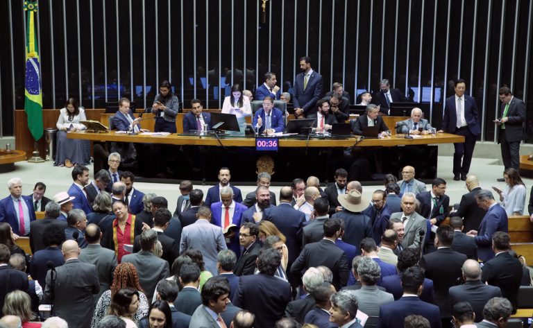 camara-aprova-projeto-que-cria-21-cargos-de-juiz-do-trabalho-no-trt-em-belo-horizonte