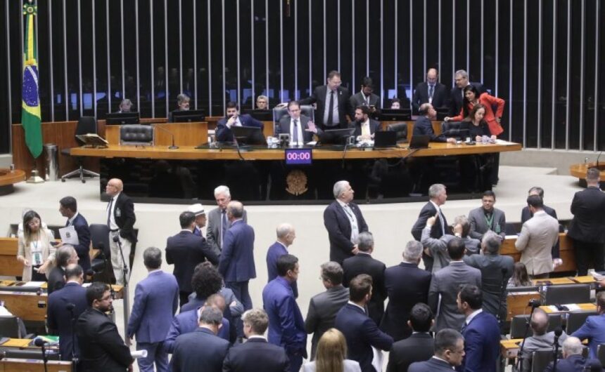 aprovado-pedido-de-urgencia-para-projeto-que-suspende-aumento-do-iof;-acompanhe