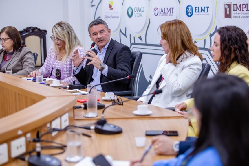 almt-debate-saude-mental-dos-servidores-do-sistema-penitenciario