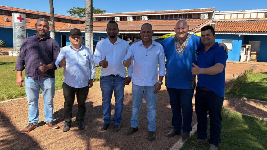 juca-do-guarana-prestigia-festanca-2025-em-vila-bela-da-santissima-trindade