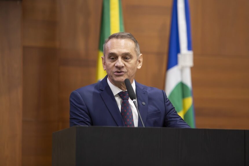 nos-190-anos-da-almt,-wilson-santos-destaca-papel-historico-do-parlamento
