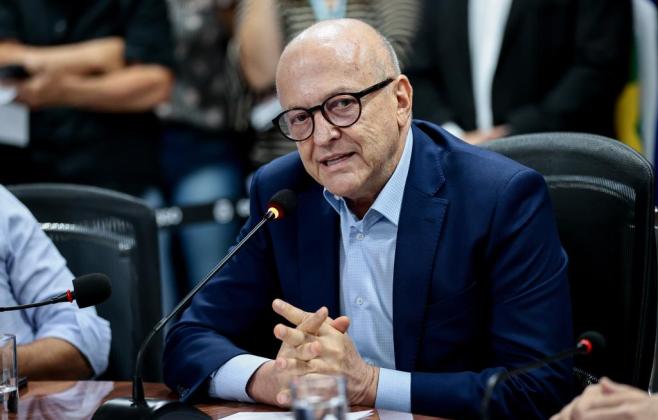 vice-minimiza-tarifaco-e-afirma-que-estado-resolve-o-problema-com-novos-mercados