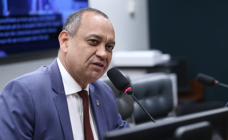 projeto-exclui-responsabilidade-penal-de-empresa-que-adota-medidas-de-compliance