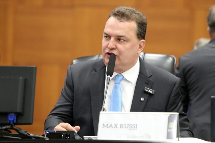“poder-legislativo-tem-papel-crucial-na-vida-dos-cidadaos”,-destaca-max-russi