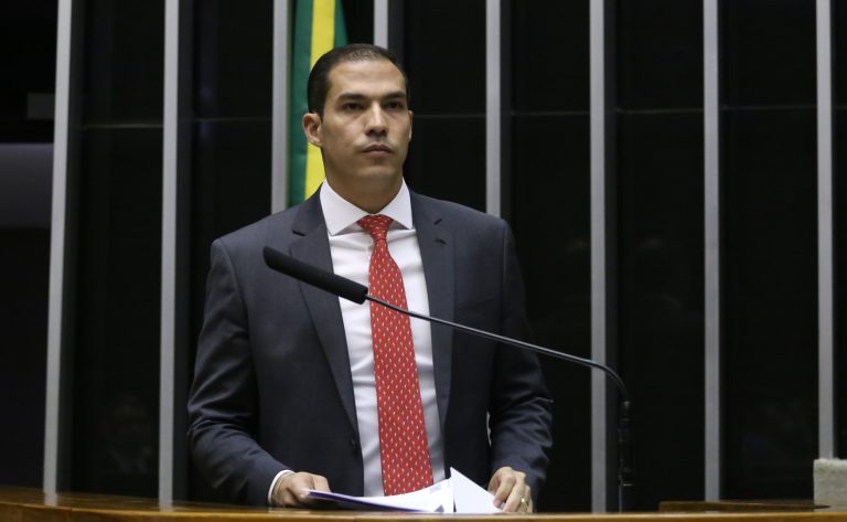 camara-aprova-projeto-que-cria-330-funcoes-comissionadas-para-o-stj