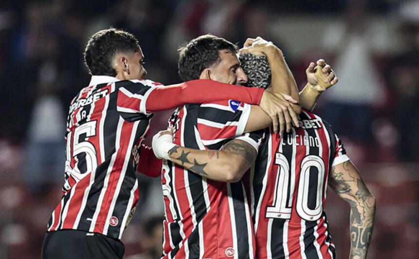 sao-paulo-assume-lideranca-na-sul-americana-com-vitoria-sobre-o’higgins