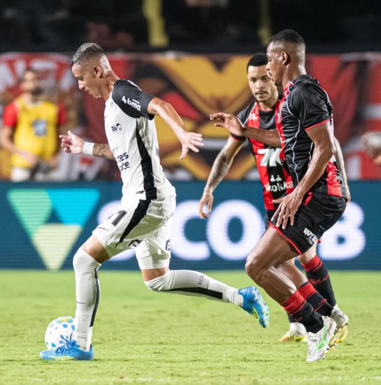 corinthians-empata-com-o-vitoria-e-entra-no-z4-do-brasileirao