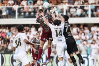 fluminense-vira-nos-minutos-finais-e-vence-santos-por-3-a-2-na-vila-belmiro-pelo-brasileirao