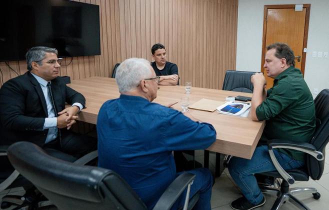 max-russi-articula-linhas-de-credito-do-bndes-para-mt