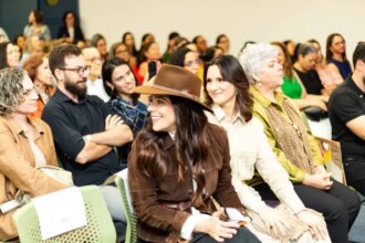 mulheres-ressaltam-a-fe-como-instrumento-de-vida-e-esperanca