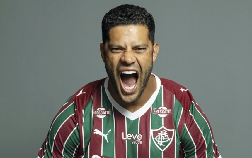 fluminense-confirma-chegada-de-hulk,-que-assina-ate-2027 